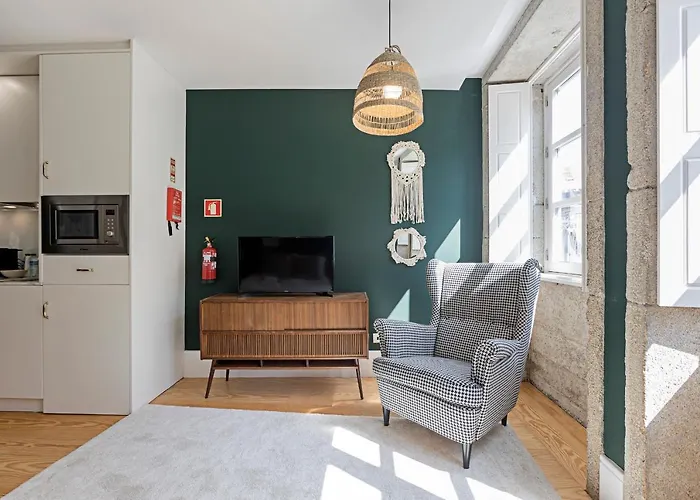 Loios 66 By Lovelystay